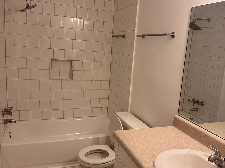 176 Kimberly Way SW — Photo 3