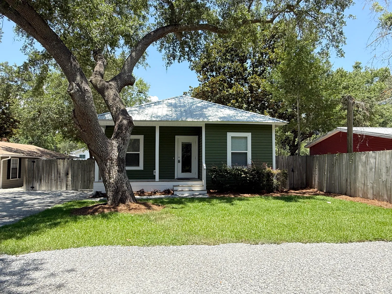 37 Bayou Rd — Photo 2
