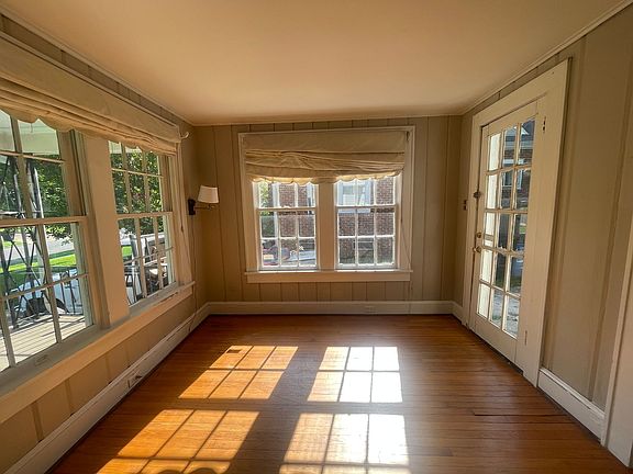 4th image of 651 Unadilla St