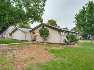 8133 Rush St, Benbrook, TX 76116