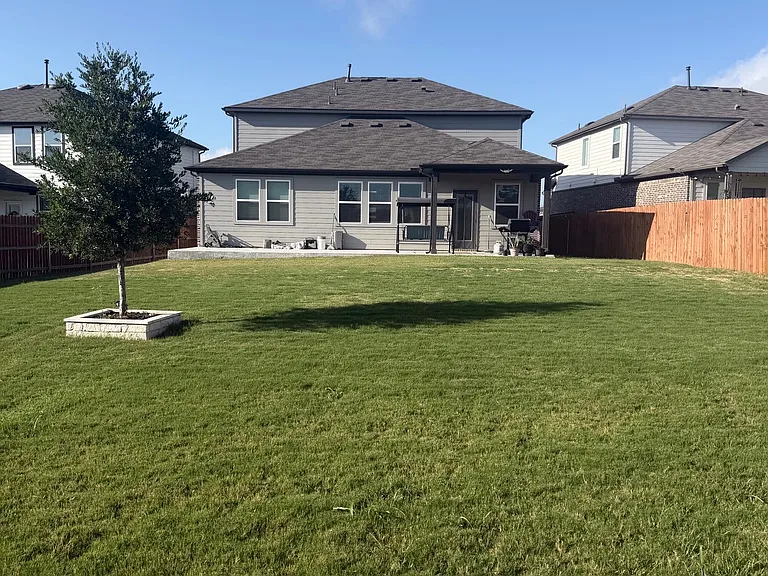 15220 Holloway Dr — Photo 12