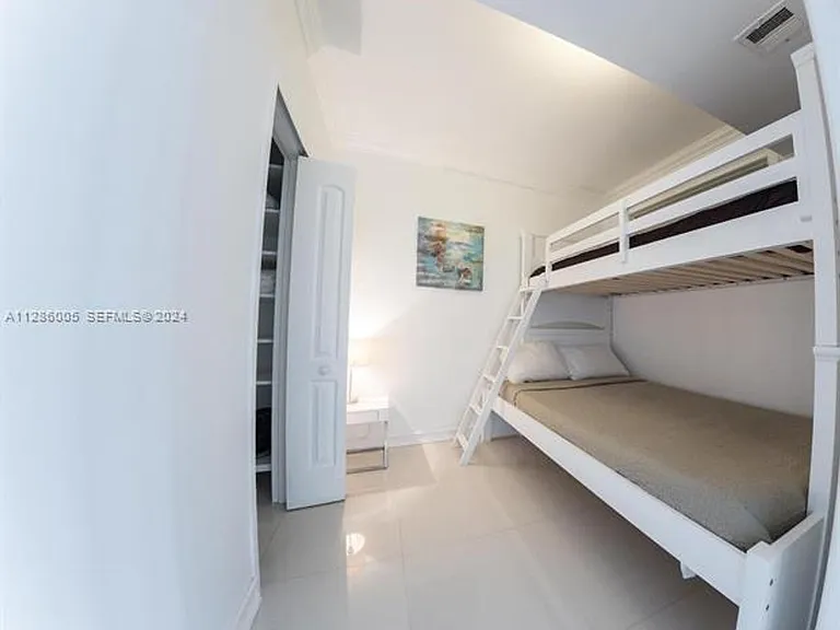 5601 Collins Ave #1206 — Photo 19