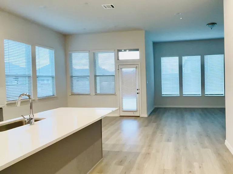 3701 Hudson Way — Photo 21