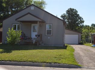 1206 3rd Ave NW, Jamestown, ND 58401