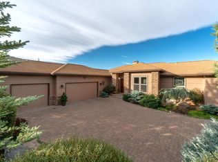 10950 Summit Ridge Ct, Redmond, OR 97756