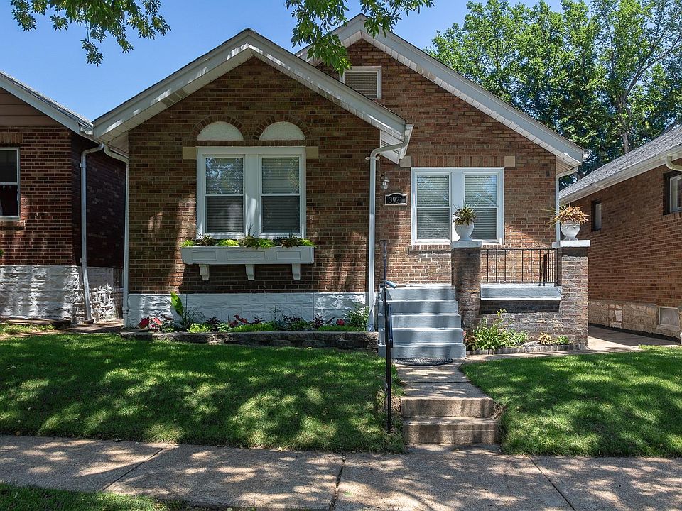 1st image of 3921 Burgen Ave