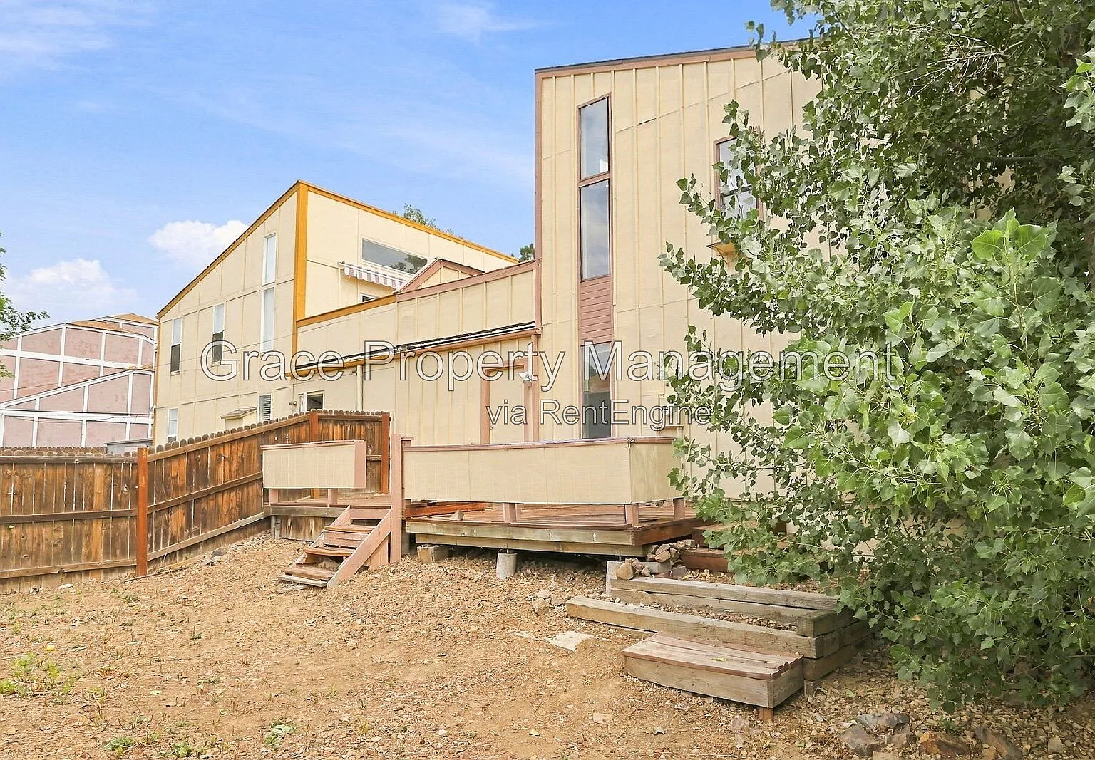 3 bed, 2.5 bath, 2317 sqft, $2,525 — Photo 4