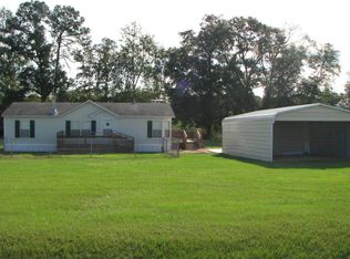 159 Ridgewood Dr, Ray City, GA 31645