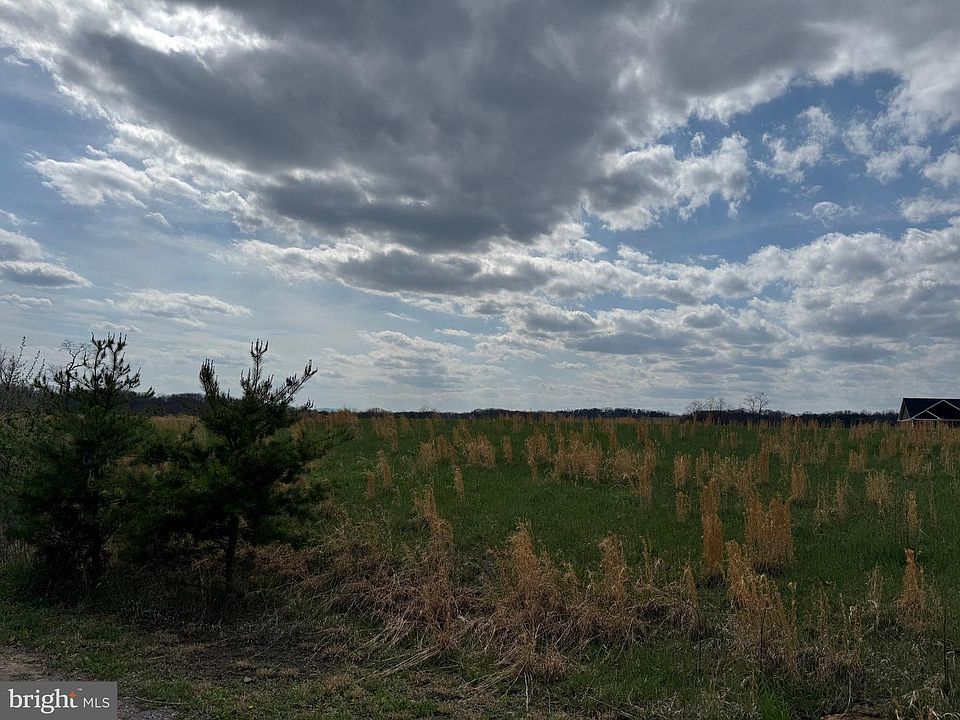 2nd image of 20 Sleepy Meadows Trl