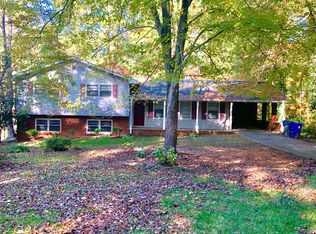 139 Valley View Dr, Fairburn, GA 30213