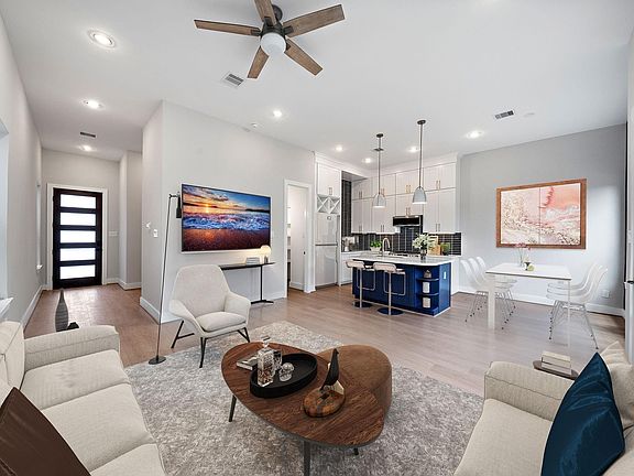 3rd image of 8430 Vogue Ln