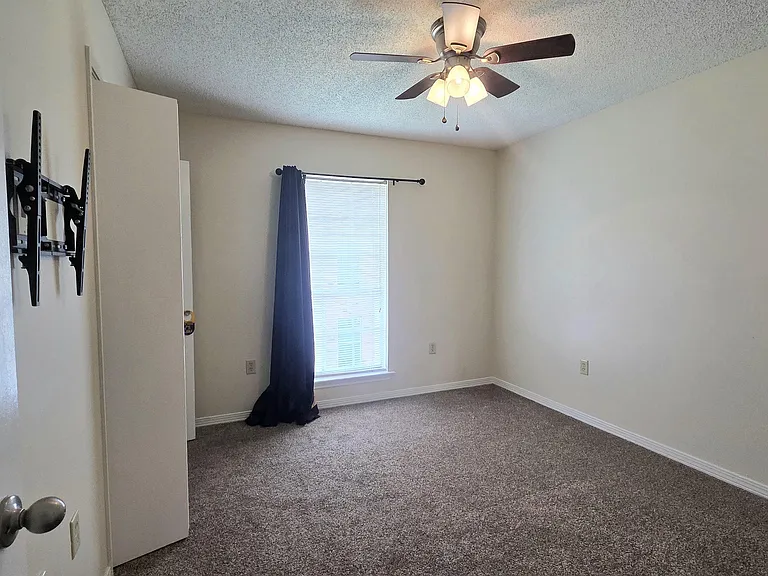 1736 Brightside Dr — Photo 15