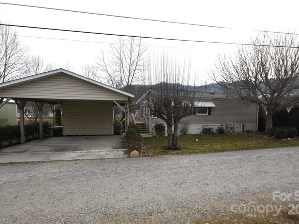 279 Mallard Loop, Waynesville, NC 28785