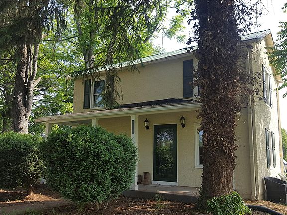 3rd image of 9825 Meetze Rd