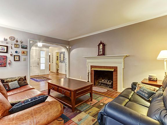 5th image of 3501 Dogwood Dr