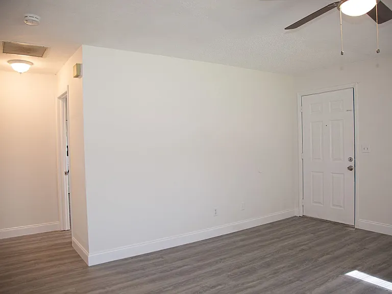 2445 Thomasson Dr — Photo 27