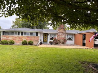 433 Stinson Dr, Mount Vernon, IL 62864