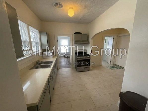 537 E 11th St APT 4