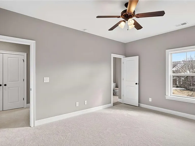 2607 Lulworth Ln — Photo 42