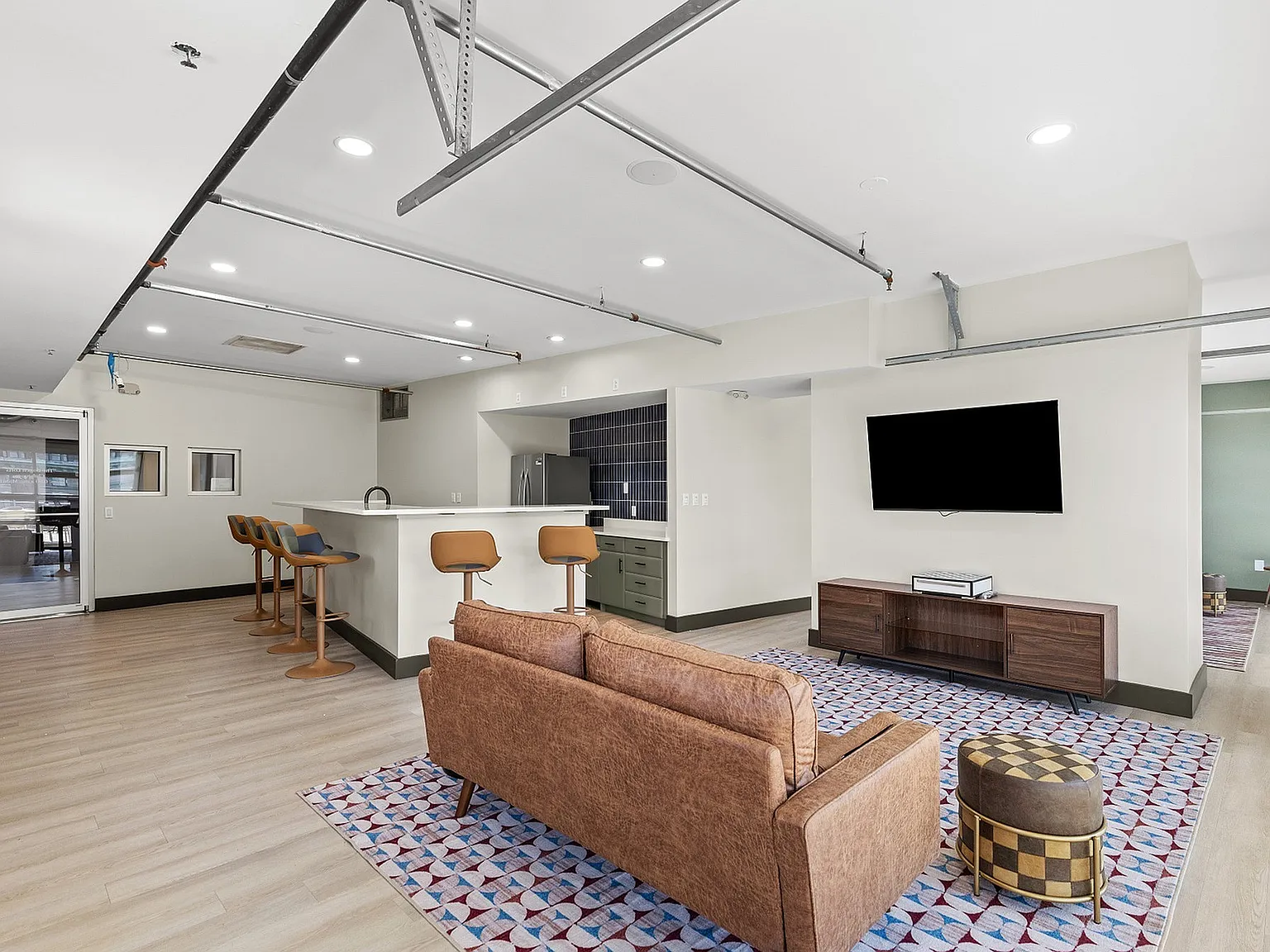 Bogen | Urban Chic Lofts — Photo 3