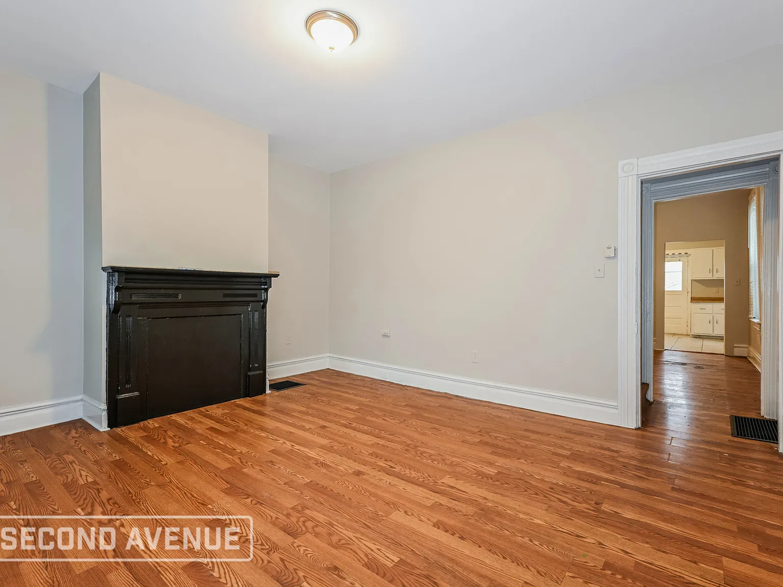 3 bed, 1.0 bath, 1440 sqft, $1,175 — Photo 3
