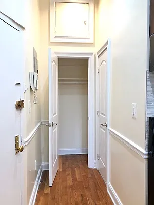 Rented by REAL New York | media 16