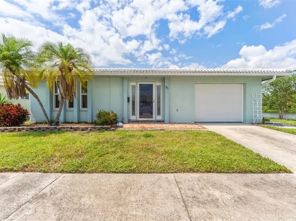 5377 Springwood Blvd, Pinellas Park, FL 33782
