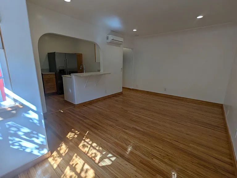 1549 Baxter St #4 — Photo 6