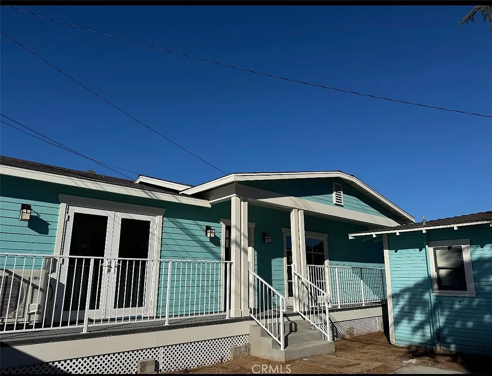 2 bed, 2.0 bath, 960 sqft, $3,700 — Photo 1