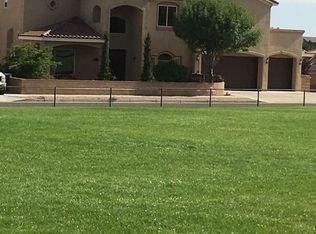 9836 Chantilly Rd NW, Albuquerque, NM 87114
