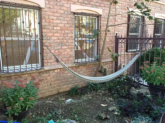 Rented by Premier Metro Realty Corp | media 7