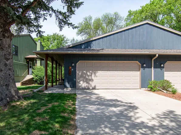 1439 23rd St S, Fargo, ND 58103