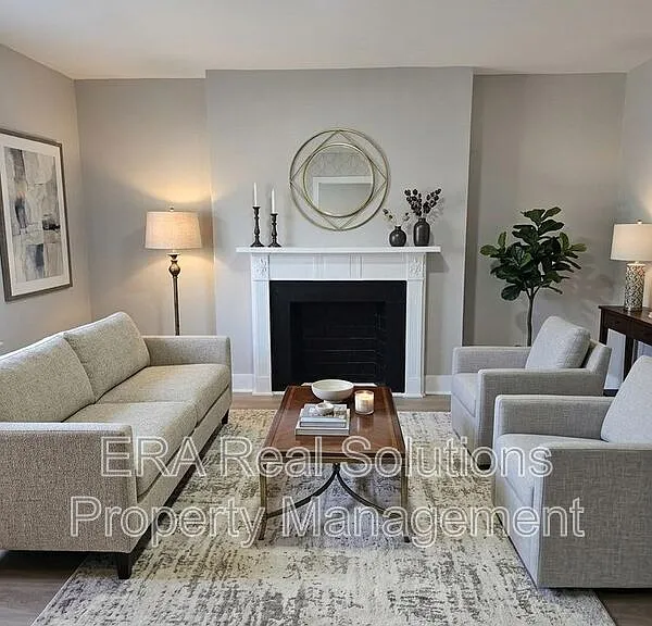 1056 Wilson Ave #C — Photo 1