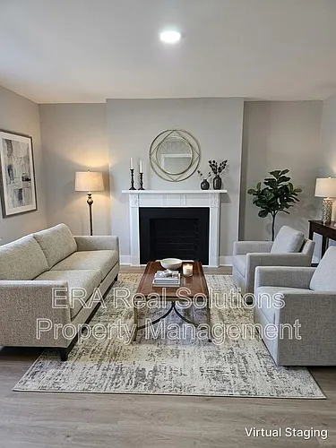 1056 Wilson Ave Photo 1