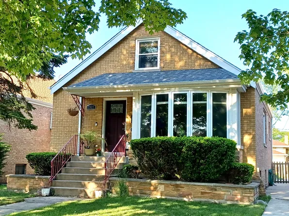 2327 S 11th Ave, North Riverside, IL 60546