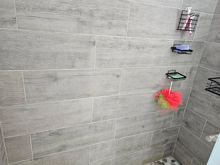 900 Tallwood Ave #207 — Photo 10