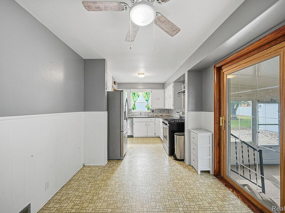 9293 Virginia St, photo 7