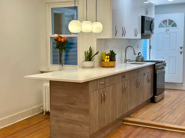 328 High St, Burlington, NJ