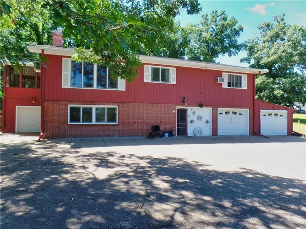 405 Oakwood Drive, Durand, WI 54736
