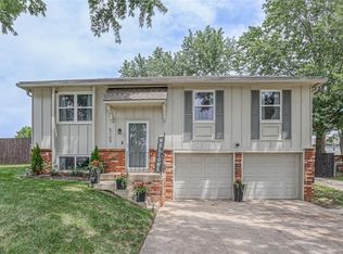5109 NW Downing St, Blue Springs, MO 64015