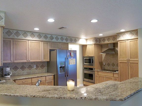 upgraded kitchen granite counters
