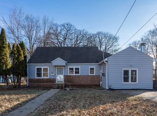 2710 Adams Ave, Des Moines, IA 50310