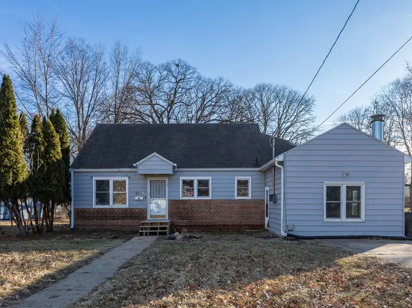 2710 Adams Ave, Des Moines, IA 50310