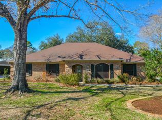 2117 W Linwood Oaks, Pearland, TX 77581