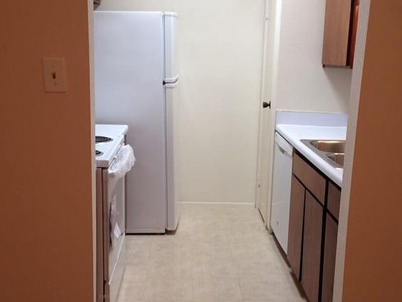 3rd image of 7900 N Stadium Dr APT 115