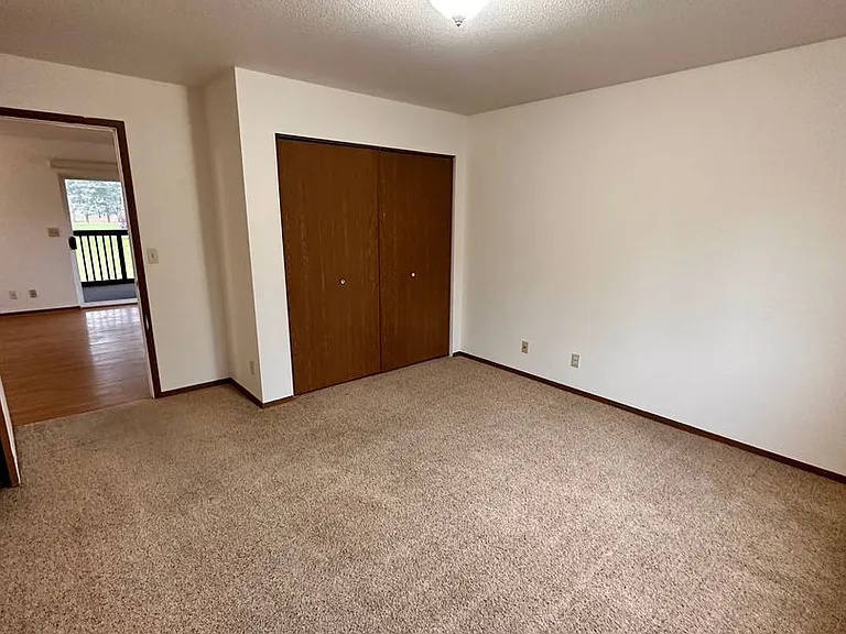 1877 W Fairway Dr — Photo 13