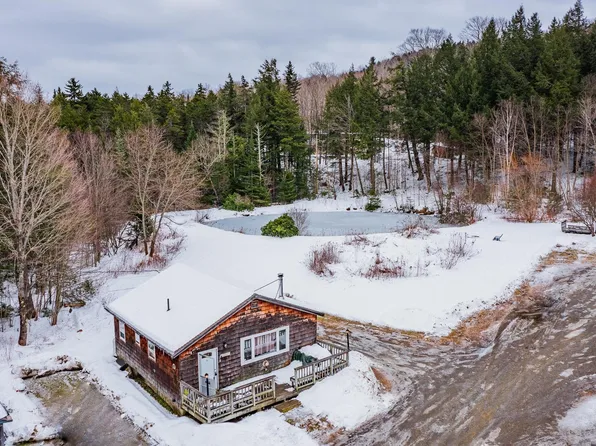 4 Greenwich Road, Wilmington, VT 05363