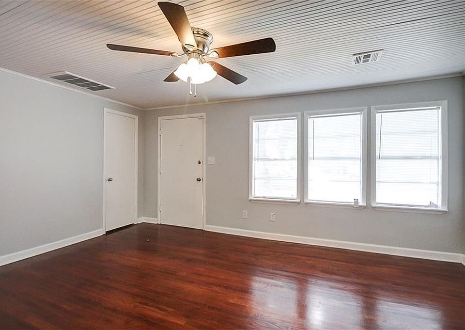 1st image of 705 SW 58th St