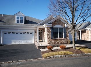 12 Quartz Way, Woodland Park, NJ 07424