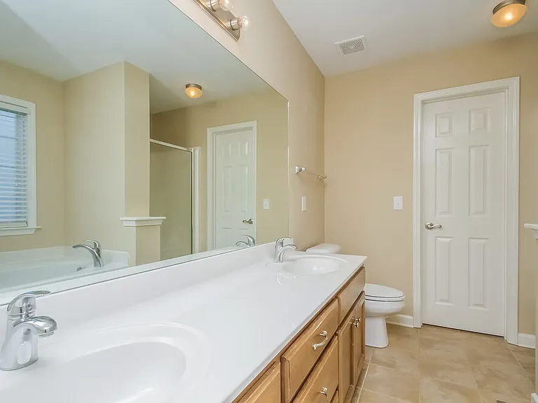 1014 Persimmon Dr — Photo 11